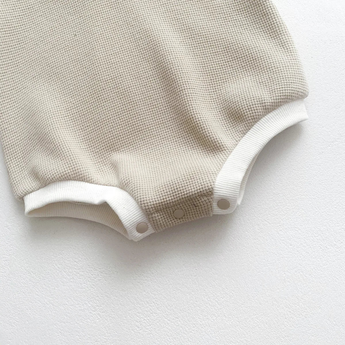 Baby Romper with Matching Hat — Cotton Unisex 0-12 Months