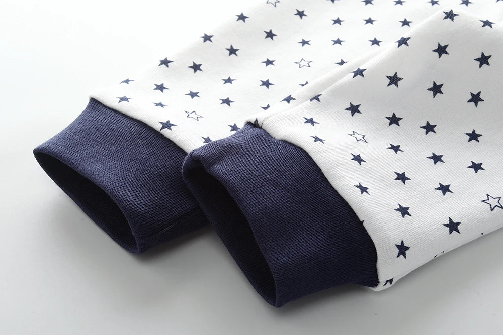 Newborn Baby 5-Piece Gift Set | Bodysuit, Pants, Gloves, Hat & Socks 0-12M