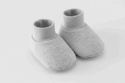 Baby Hat, Bonnet, Gloves & Socks Set | Newborn Gift Set 0-6 Months