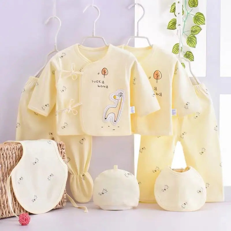 7-Piece Newborn Baby Clothing Set | Cartoon Cotton T-Shirt, Pants & Hat 0-3 Months
